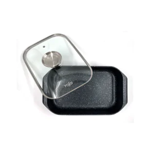 תבנית בישול ואפייה במבצע מדהים ! הוא חזר למלאי ועבר מתיחת פנים הרוסטר האהוב של קאפסטון עכשיו בגרסת החג בגוון קרמי מרשים התבנית שלנו עשויה מיציקת אלומיניום איכותית המאפשרת פיזור חום אחיד עקב תחתית האינדקוציה הייחודית הנפרשת על רוב שטח התבנית ומאפשר צלייה ובישול אחידים לכל שטח הרוסטר תכונות המוצר: מידה: 40.5X25.5 גובה 11 ס"מ חומר: אלומניום | ציפוי Non Stick תכולה: 7.2 ליטר מותג: Roso צבע: קרם סדרה: capstone אחריות: 12 חודשי אחריות יבואן רשמי אופן הניקוי: מומלץ לשטוף באופן ידני תנור: עד 180 מעלות | ללא מכסה עד 220