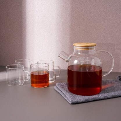 קנקן תה מזכוכית דקה בעיצוב מושלם יחד עם ארבעה ספלים זכוכית יינה גלס באריזה מתנה יוקרתית