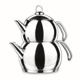 קומקום תה מסורתי המורכב משני קומקומים המונחים אחד על גבי השני הראשון משמש לחימום המים השני להכנת התמצית