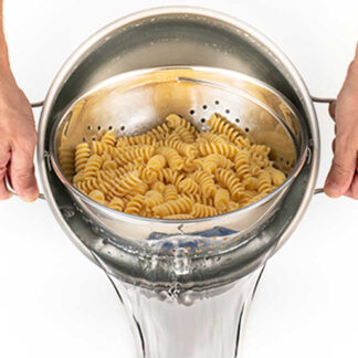 סיר פסטה חכם ורב שימושי בנפח 6.5 ליטר מתאים למגוון פעולות בישול במטבח