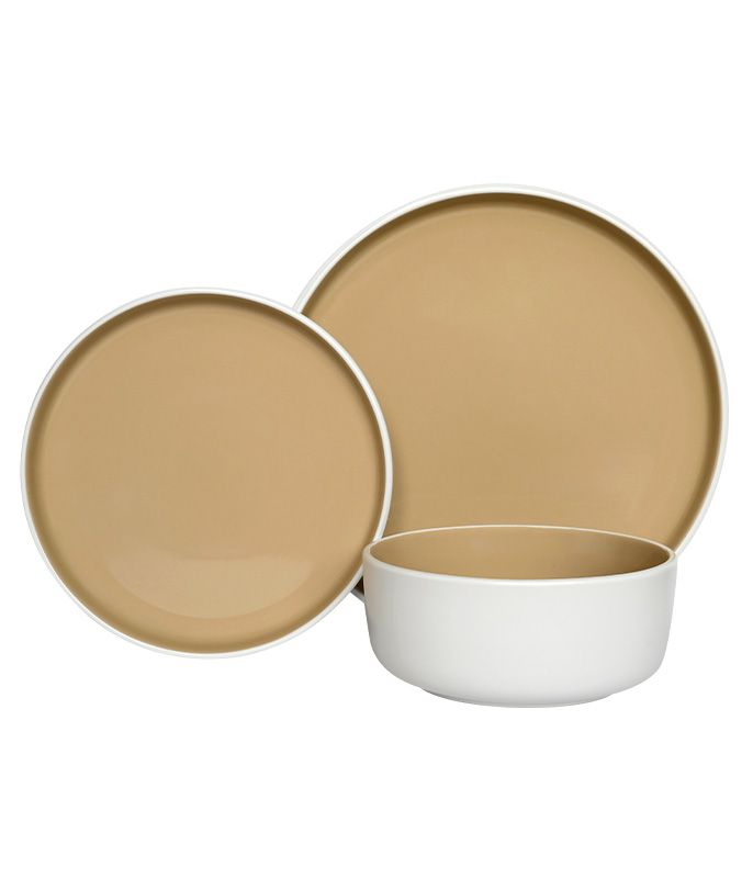 סט צלחות בעיצוב מודרני בצבעים חלקים יפים וחמימים לאירוח מושלם וגם לפינוק יום יומי