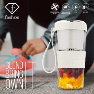 סטייל שמושך תשומת לב העיצוב הקרם-זהב היוקרתי הופך את הבלנדר לא רק למכשיר שימושי, אלא לפריט אופנתי שתשמחי להציג על השיש במטבח או לקחת איתך לעבודה, לטיול או לחדר הכושר. FASHION TV – כשעולם הבריאות פוגש את עולם האופנה. משקה בריא, טעים ואלגנטי – בלחיצת כפתור.