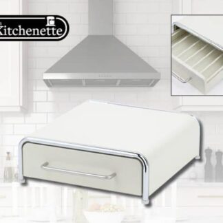 מתקן לבן בשילוב ניקל לאחסון קפסולות קפה משמש גם כמעמד למכונת קפה ומקציף