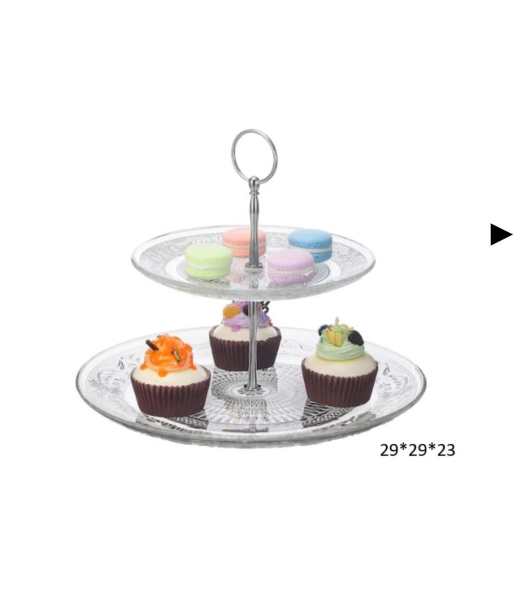 גם בבית לקינוחים יש מקום של כבוד. בכל פעם אנחנו מתלבטים איך להגיש את הקינוחים באיזה כלי וכדו אנחנו מביאים אליכם מגש אירוח דו קומתי עם לולאת נשיאה בטובה ציר נירוסטה עמיד וחזק המגש משמש להגשת קינוחים, לחמים, מאפים, סלטים ועוד מידות: מגש תחתון: 29X29 ס"מ, מגש עליון 20X20 ס"מ גובה כולל 23 ס"מ