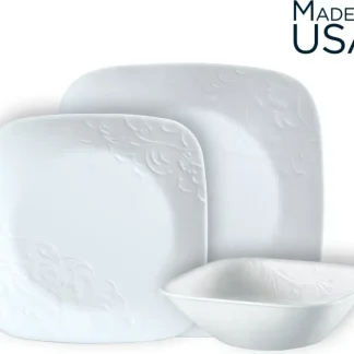 היוקרה של הלבן מעוטר  דגם צ'ריש בעל תבליט הפרחים העדין, בשילוב הצורה המרובעת, מביא תחכום מעודן ונגיעה של רומנטיקה לשולחן האירוח שלכם. דגם רב שימושי המתאים לכל בית ומחמיא לכל שולחן. סט זה יכול לשמש גם כסט משלים לדגמים נוספים הבסיס הלבן PURE WHITE מגוון צלחת מנה עיקרית  - 26.5X26.5 ס"מ מנה ראשונה -  23X23 ס"מ קערת מרק - 16X16 ס"מ (650 מ"ל) צלחת עוגה 16.5X16.5 ס"מ סט צלחות באריזת שי מרובע לבן חלק  24 חלקים, מתאים ל- 6 סועדים הכולל: 6 צלחות מנה עיקרית - 26.5 ס"מ, 6 צלחות מנה ראשונה - 23 ס"מ, 6 צלחות עוגה 16 ס"מ, בול למרק - 650 מ"ל 18 חלקים, מתאים ל- 6 סועדים הכולל: 6 צלחות מנה עיקרית - 26.5 ס"מ, 6 צלחות מנה ראשונה - 23 ס"מ, 6 בול למרק - 650 מ"ל 16 חלקים מתאים ל-4 סועדים הכולל:  4 צלחות מנה עיקרית - 26.5 ס"מ, 4 צלחות מנה ראשונה - 23 ס"מ, 4 בול למרק - 650 מ"ל, 4 צלחות עוגה 