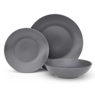 צלחות קרמיקה סט 18 חלקים אפור - מושלם ! סדרת צלחות GRAY FROST בעיצוב מודרני מינימליסטי ונקי, מתאימה לאירוח חגיגי או קליל. מתנה מושלמת לבית חדש לחגים או סתם כשבא לנו לפנק. תכונות המוצר: קל לניקוי חזק ועמיד במיוחד . מתאים לשימוש במדיח מתאים לשימוש במקרו גימור חלק במיוחד. מידות המוצר: צלחת מנה עיקרית 27 ס"מ גובה 3.2 ס"מ צלחת מנה ראשונה 20 ס"מ גובה 2.5 ס"מ צלחת מרק גודל 20.30 ס"מ גובה 5.2 מוצר שביר : פריט זה נמכר בחנות או באיסוף עצמי בלבד !  משלוח מפריט ספציפי הינו באחריות הלקוח בלבד ! 