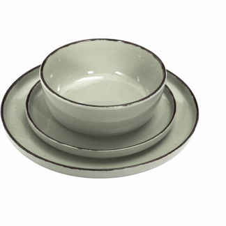 סט צלחות לאירוח מושלם ! סט אוכל 12 חלקים קרמיקה בגווני אפור סדרת צלחות מודרני מינימליסטי ונקי, מתאימה לאירוח חגיגי או קליל תכונות המוצר: קל ניקוי. מתאים לשימוש במדיח. מתאים לשימוש במקרו. גימור חלק במיוחד. אריזת מתנה יוקרתית 12 חודשי אחריות ע"י היבואן הרשמי מידות המוצר: צלחות מנה עיקרית 27 ס"מ גובה 3.2 ס"מ. צלחת מנה ראשונה 20 ס"מ גובה 2.5 ס"מ. צלחת מרק גודל 20.30 ס"מ גובה 5.2 . מוצר שביר : פריט זה נמכר בחנות או באיסוף עצמי בלבד ! משלוח מפריט ספציפי הינו באחריות הלקוח בלבד !