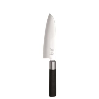 סכין סנטוקו של חברת KAI SHUN עם להב באורך 17 ס"מ מסדרת WASABI BLACK שפותחה בהשראת הזן בודהיזם. בעלת ידית פלסטיק אקולוגית בצבע שחור ולהב מפלדת אל חלד. סכין סנטוקו מתאימה למגוון שימושים במטבח לחיתוך יעיל וחד.